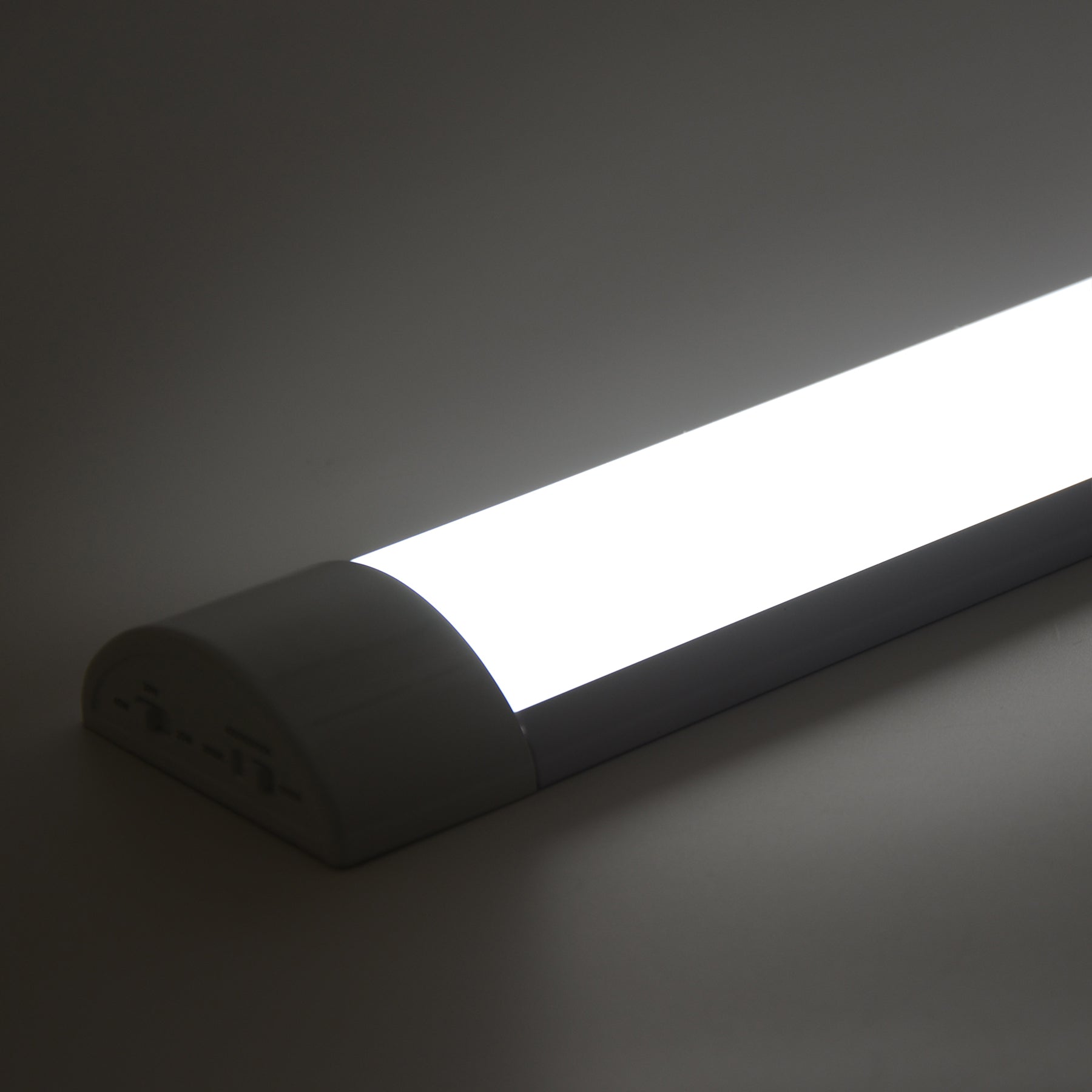  LED Slimline Batten Light 4CCT 3 Powers