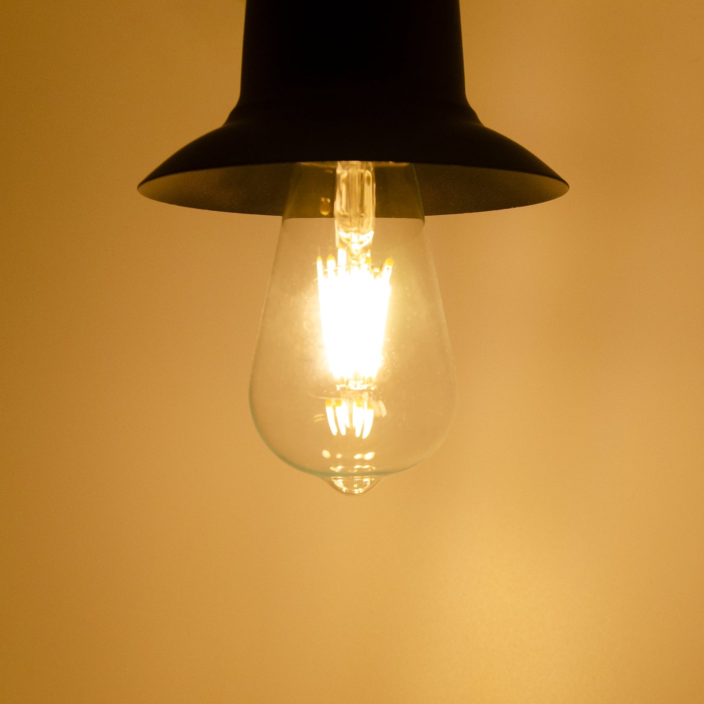  ST64 Vintage Style Dimmable E27 8W LED Filament Pear Light Bulb